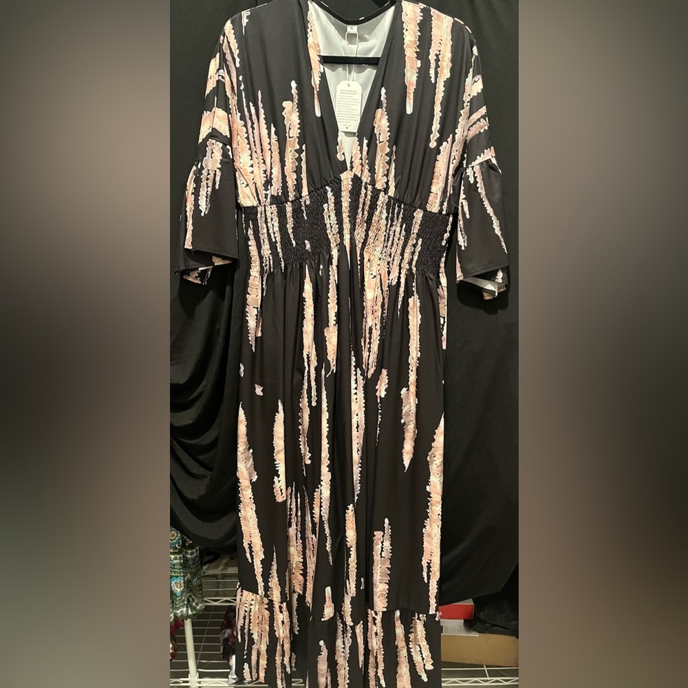 Retro 3/4 Sleeve Black and Beige Patterned Midi Dress